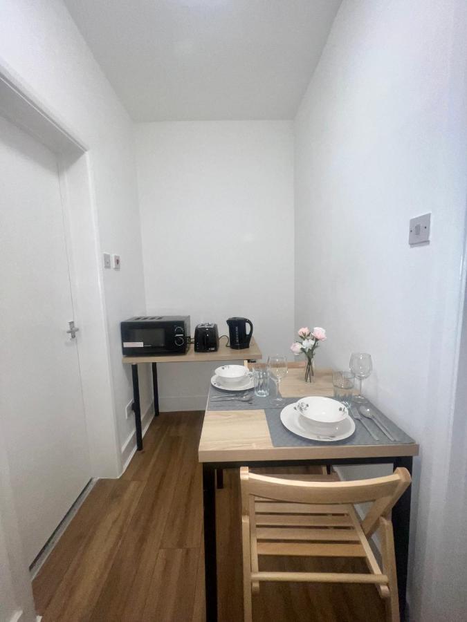 Leisure Studio Flat In Golders Green London Eksteriør billede